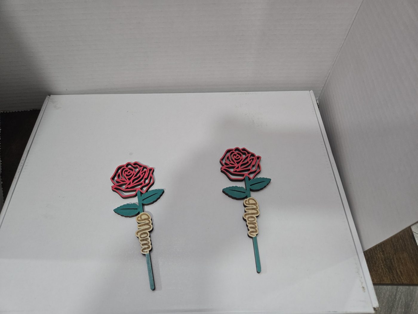 Wood rose keepsake · Elegant