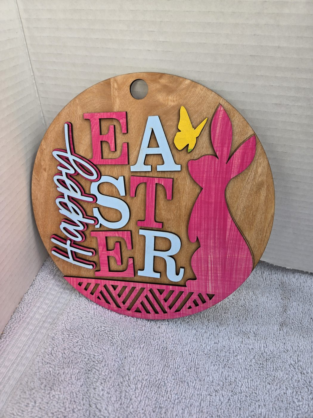 Bunny & butterfly round · Holiday